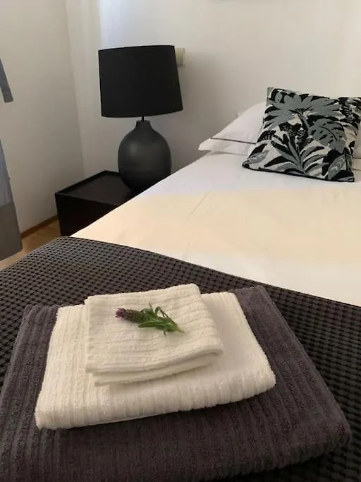 Casa Sirte Con Terrazzino. Apartment Rome Italy