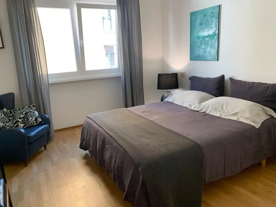 Appartamento Casa Sirte Con Terrazzino. Roma